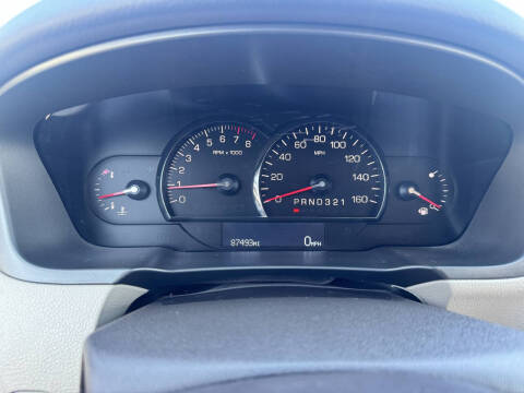 2011 Cadillac DTS Luxury Collection