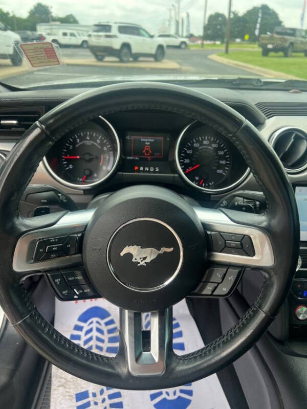 2020 Ford Mustang EcoBoost