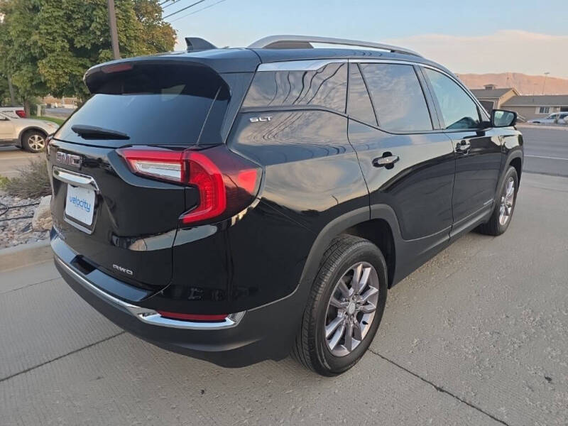 2023 GMC Terrain SLT