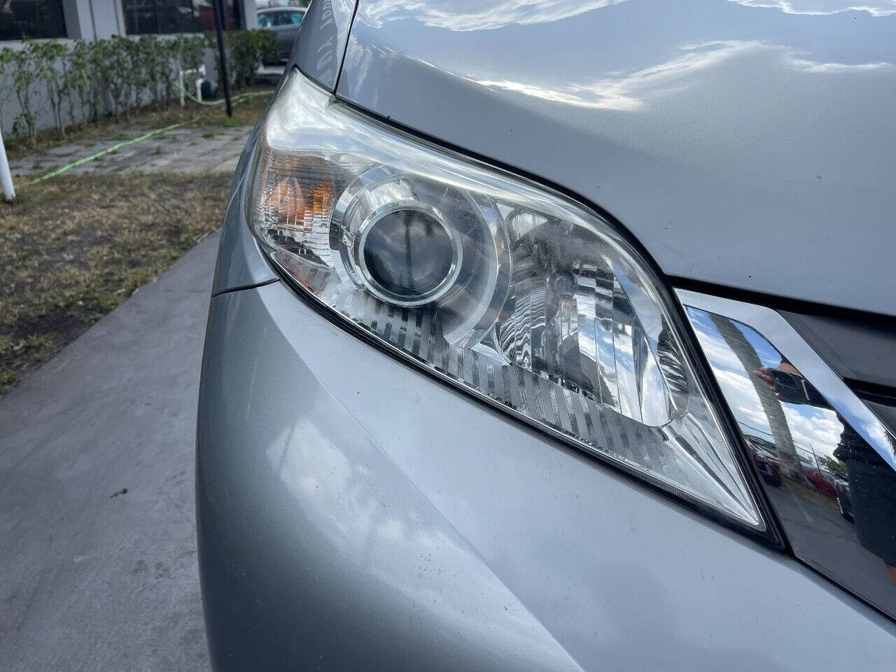 2013 Toyota Sienna  - $15,900