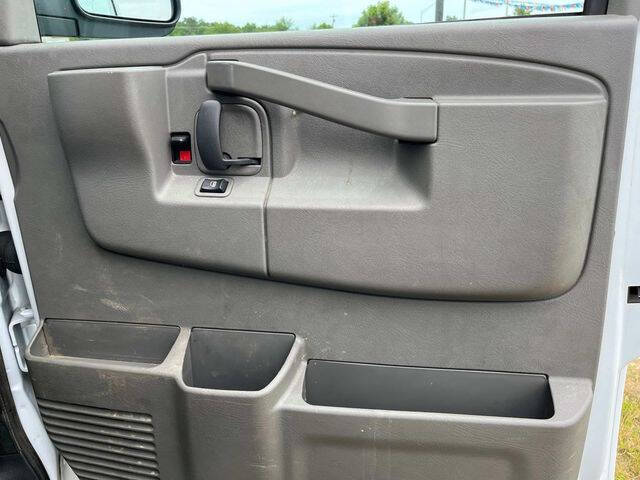 2023 Chevrolet Express 2500