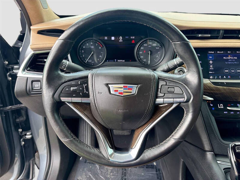 2022 Cadillac XT6 Premium Luxury