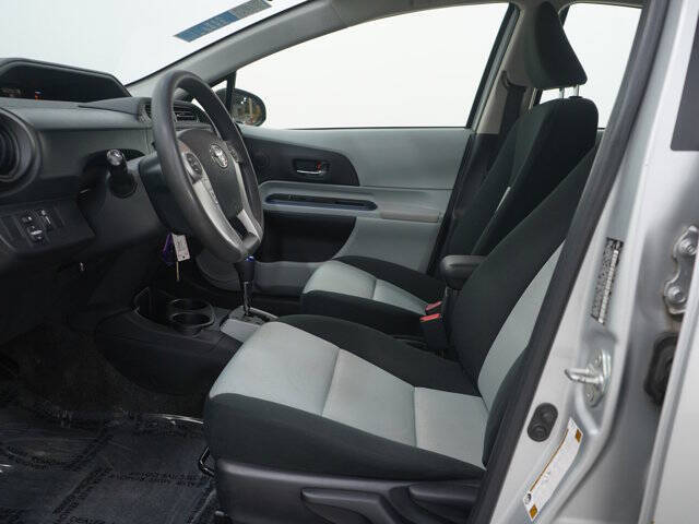 2013 Toyota Prius c Two