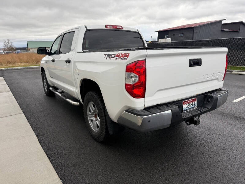2015 Toyota Tundra SR5