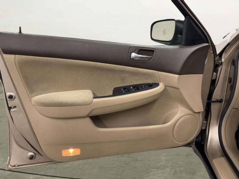 2004 Honda Accord LX