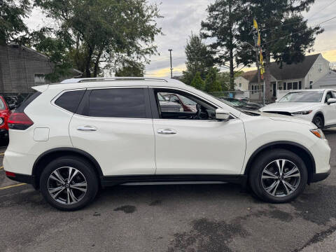 2020 Nissan Rogue SV
