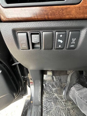 2013 Nissan Armada Platinum