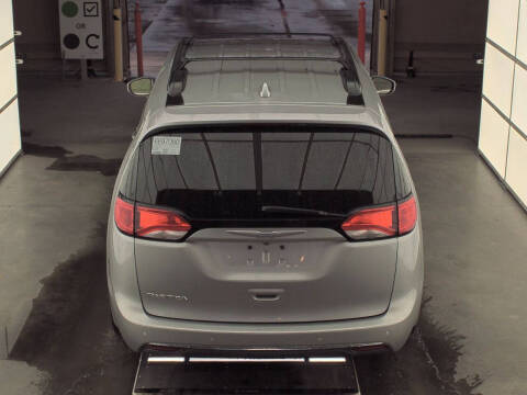 2017 Chrysler Pacifica Touring Plus