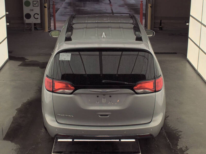 2017 Chrysler Pacifica Touring Plus