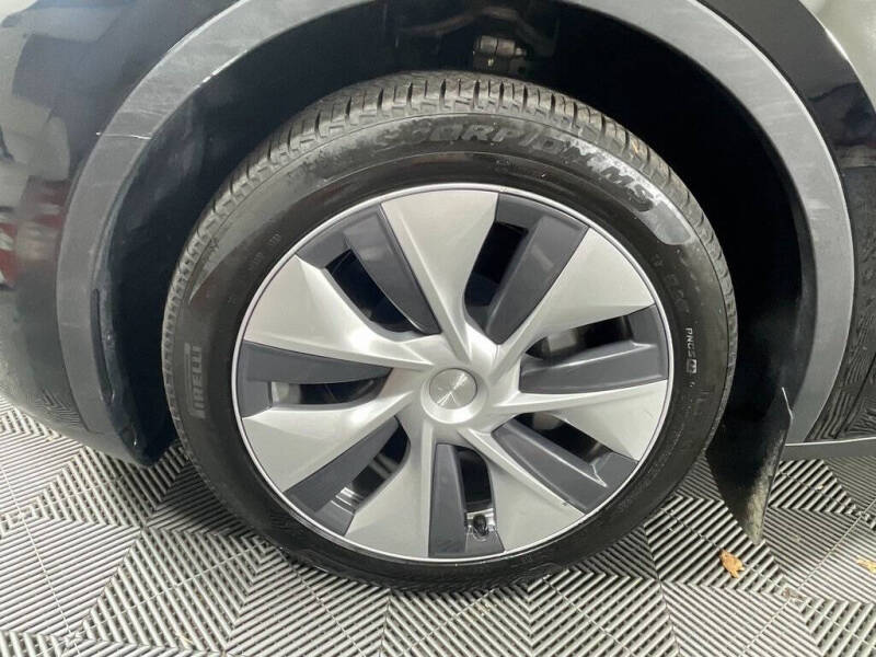 2024 Tesla Model Y Long Range