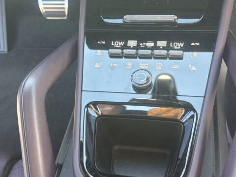 2024 Porsche Cayenne S Coupe