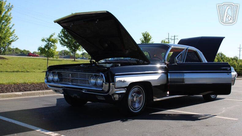 1962 Oldsmobile Starfire