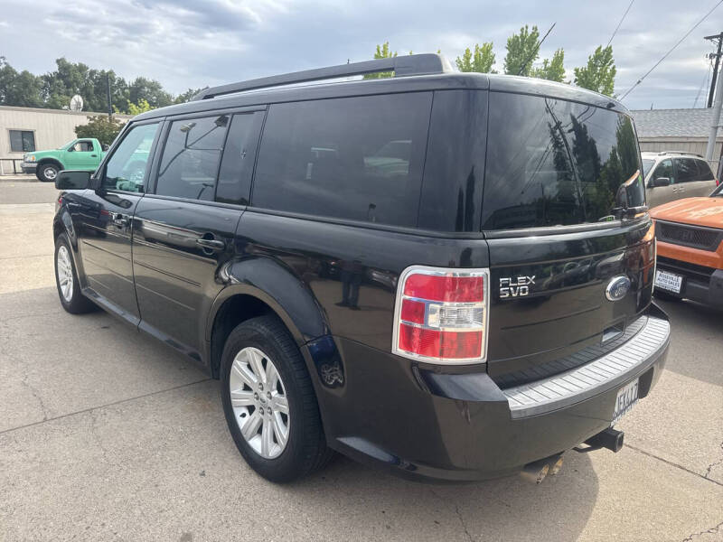 2010 Ford Flex SE