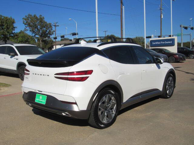 2024 Genesis GV60 Standard