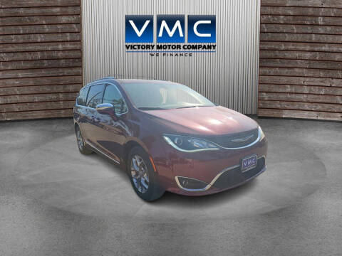 2019 Chrysler Pacifica for sale at Victory Motor Company in Conroe TX