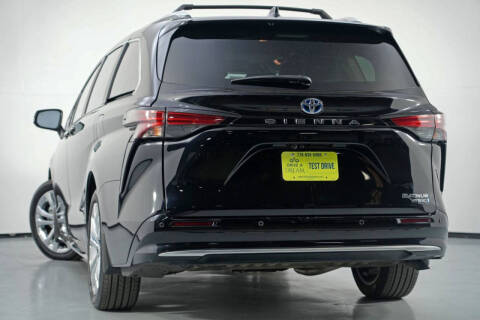 2024 Toyota Sienna Platinum 7-Passenger