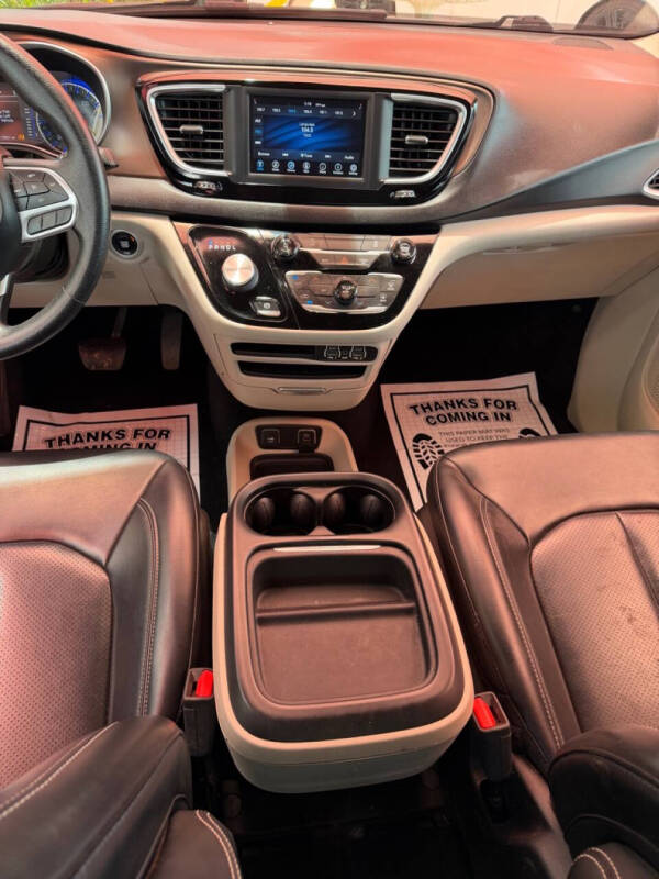 2021 Chrysler Voyager LXi