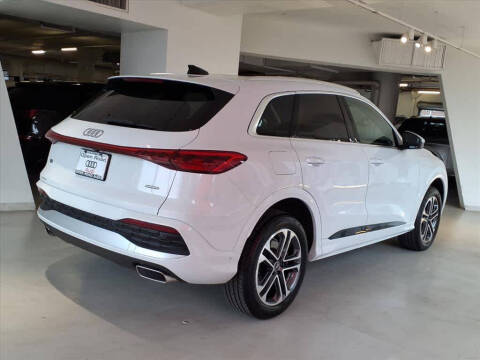 2025 Audi Q5 quattro Premium TFSI