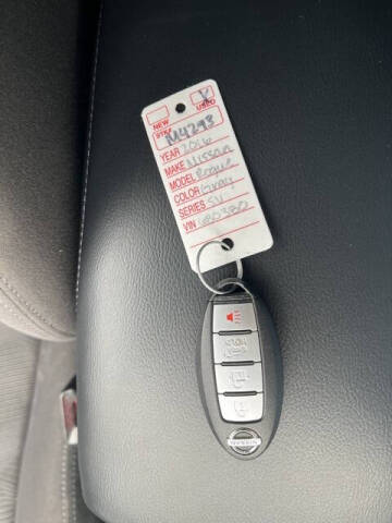 2016 Nissan Rogue SV