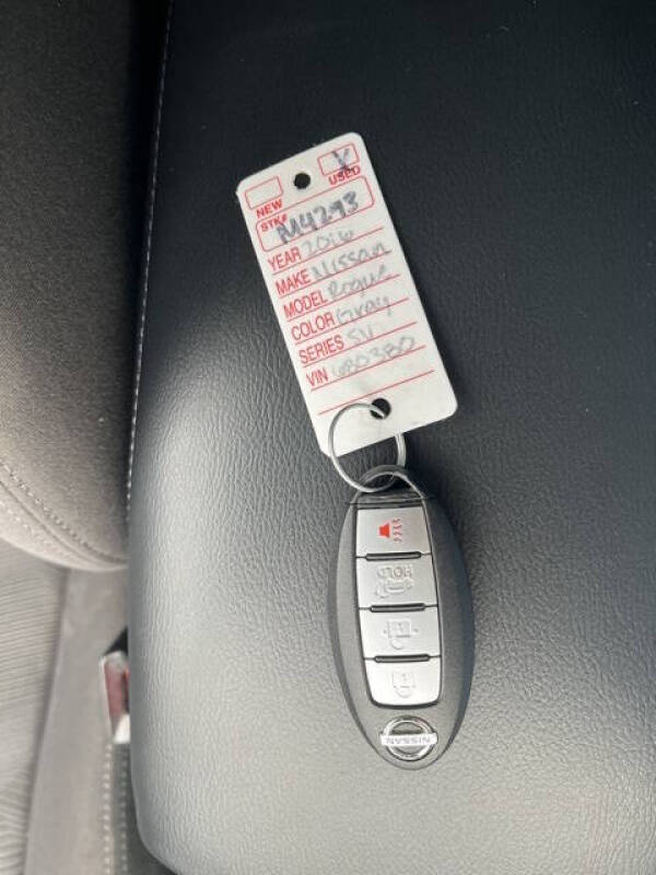 2016 Nissan Rogue SV