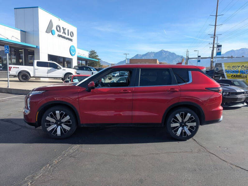 2025 Mitsubishi Outlander SE