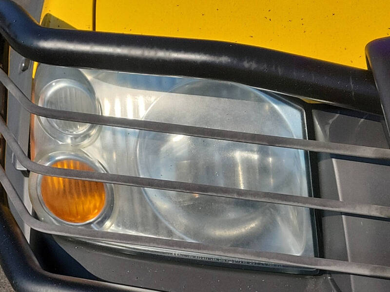 2003 Nissan Frontier XE-V6