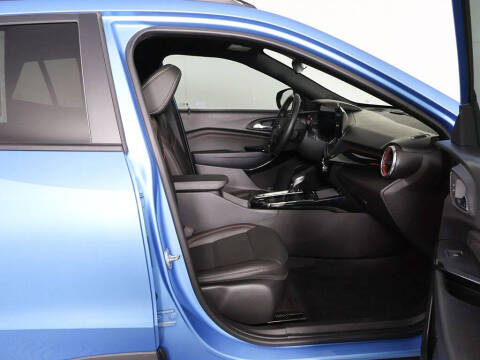 2025 Chevrolet Trax RS