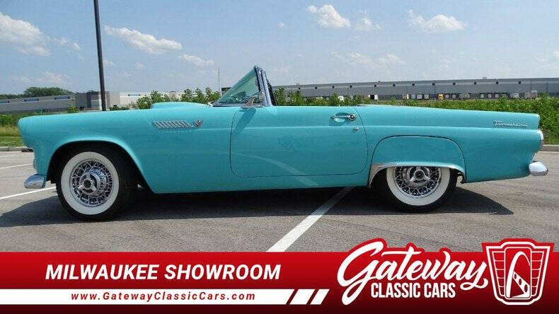 1955 Ford Thunderbird