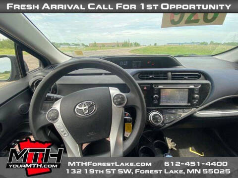 2016 Toyota Prius c Two