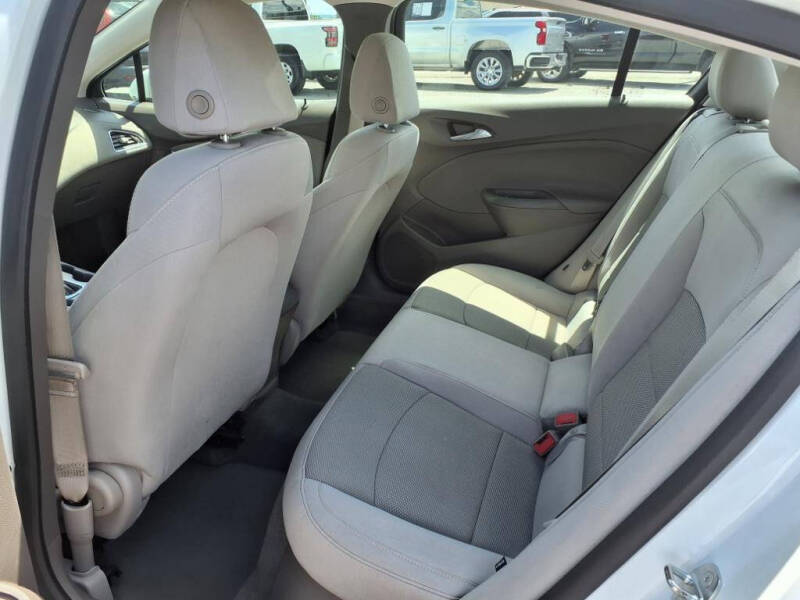 2017 Chevrolet Cruze LS Auto