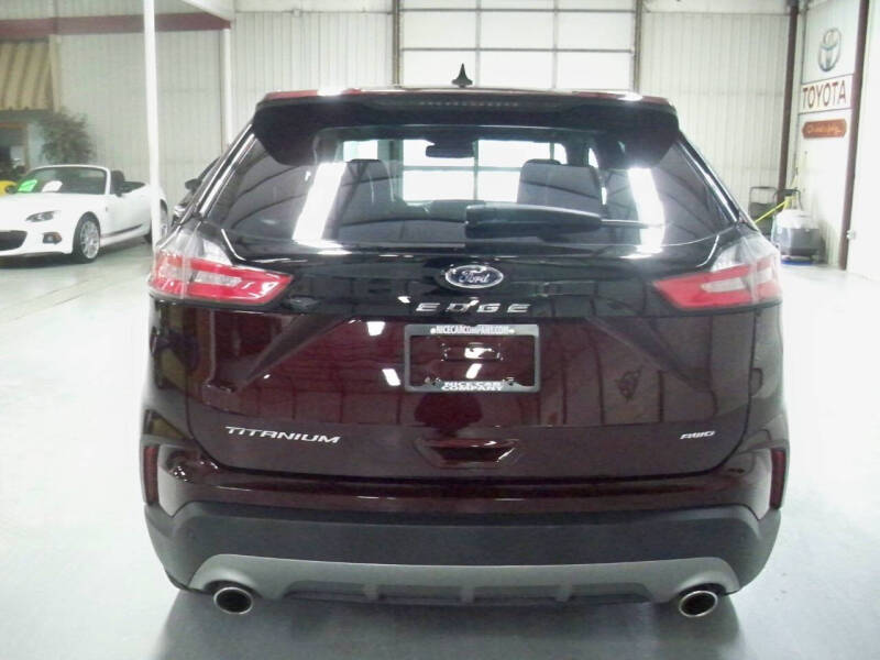 2024 Ford Edge Titanium
