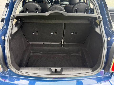 2017 MINI Hardtop 4 Door Cooper