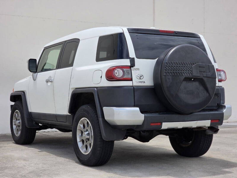 2013 Toyota FJ Cruiser