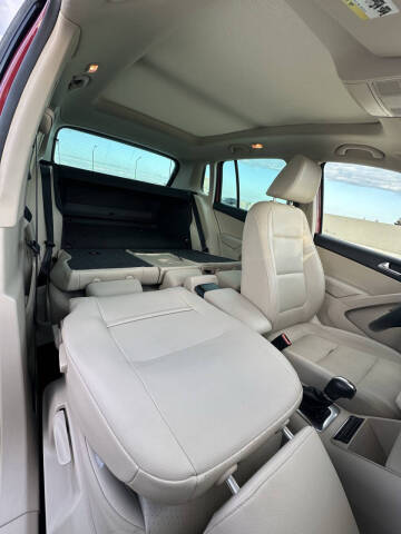 2012 Volkswagen Tiguan SE 4Motion