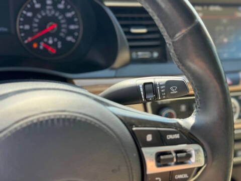 2017 Kia Cadenza Premium