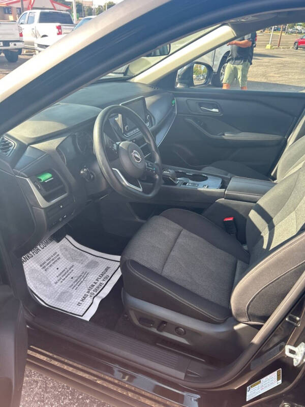 2024 Nissan Rogue SV