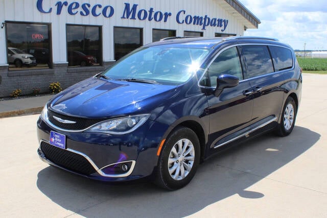 2018 Chrysler Pacifica for sale at Cresco Motor Company in Cresco, IA