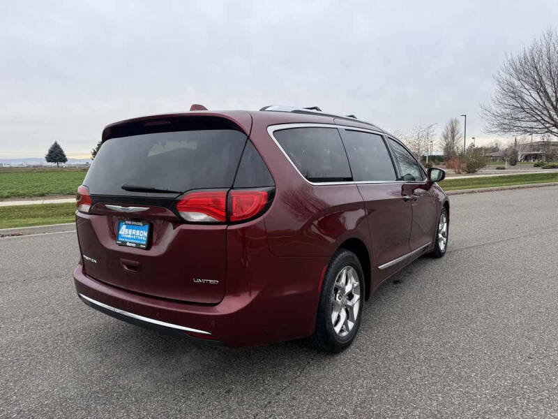 2018 Chrysler Pacifica Limited