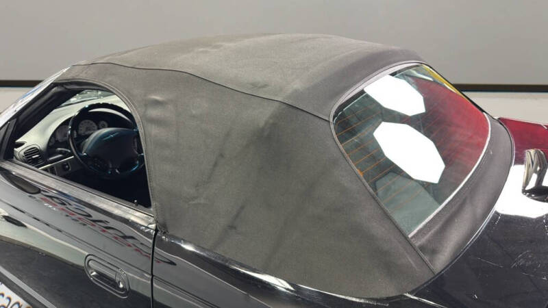 2003 Ford Thunderbird