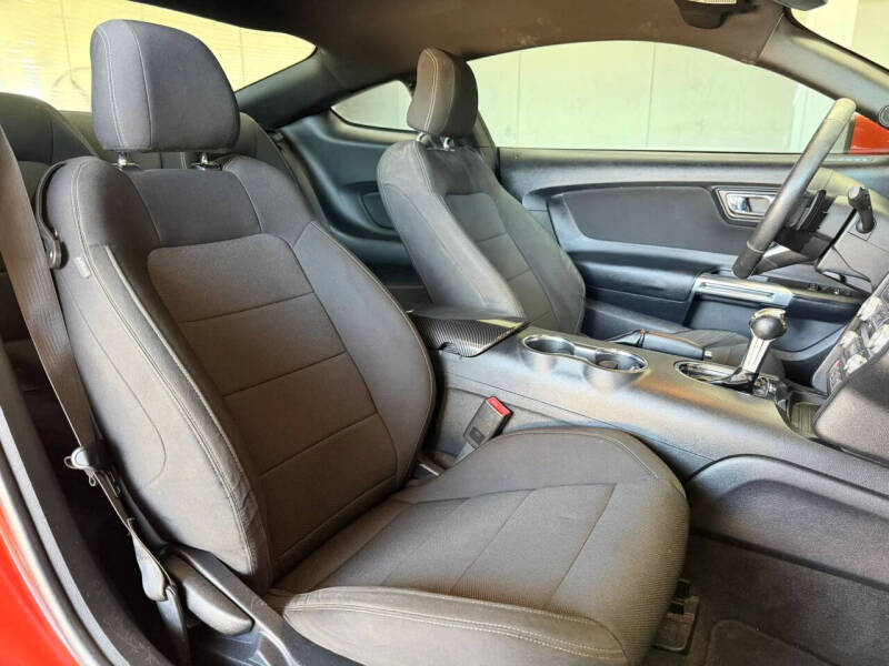 2015 Ford Mustang V6