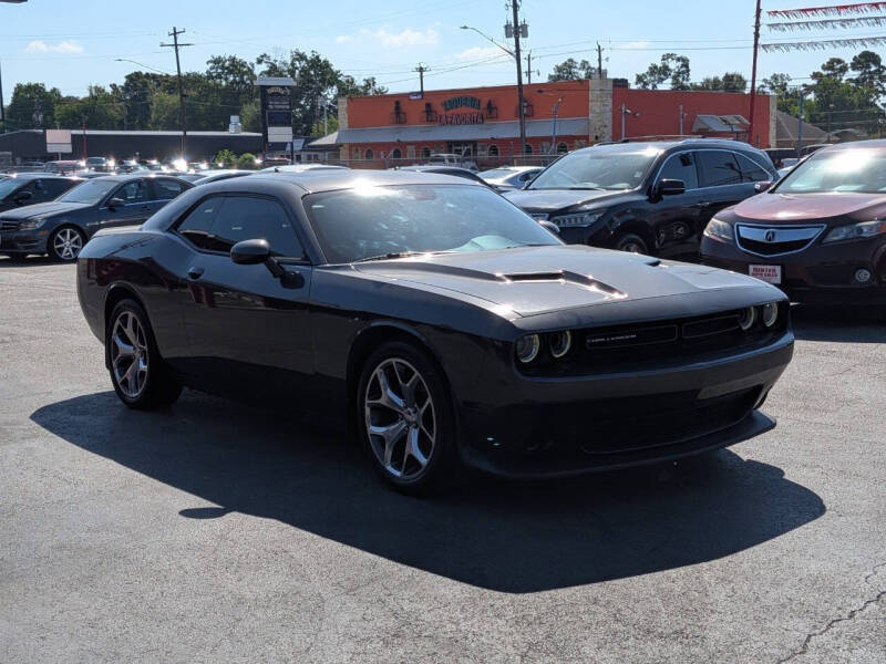 2015 Dodge Challenger SXT Plus