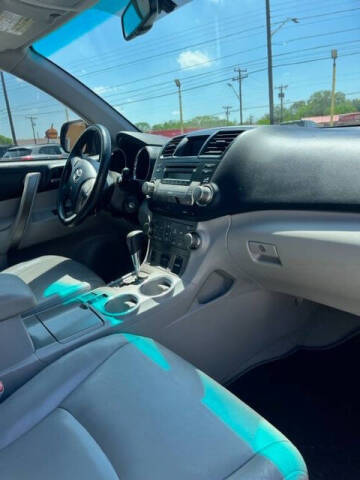 2010 Toyota Highlander SE