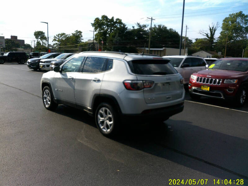 2024 Jeep Compass Latitude