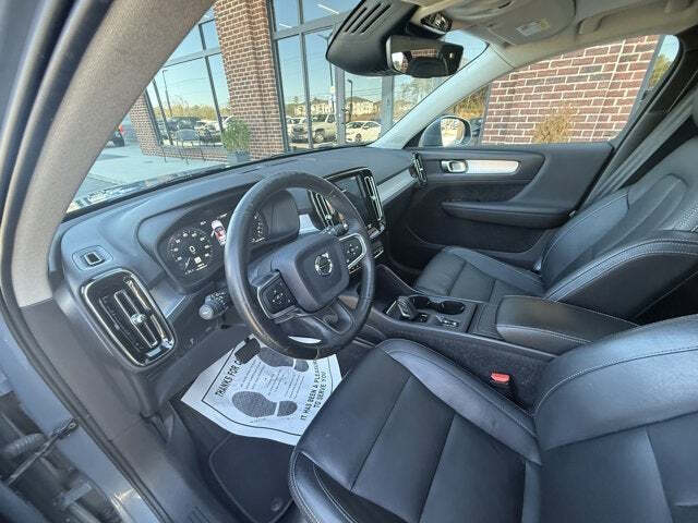 2020 Volvo XC40 T5 Momentum