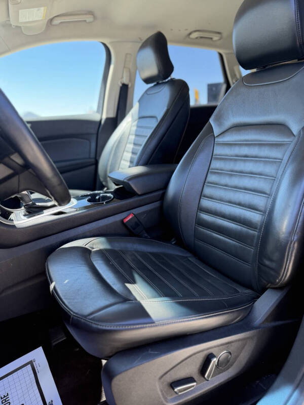 2017 Ford Edge SEL