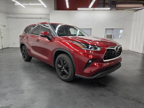 2021 Toyota Highlander LE