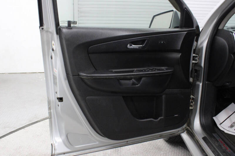 2011 GMC Acadia Denali