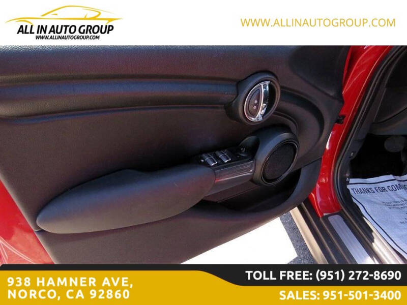 2017 MINI Hardtop 4 Door Cooper