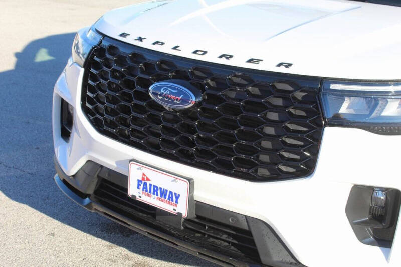 2025 Ford Explorer ST-Line