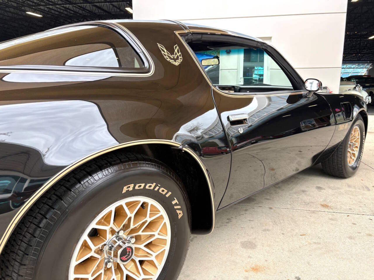 1977 Pontiac Firebird 36
